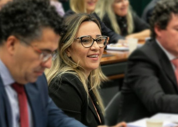 Não há possibilidade, diz Rejane Dias sobre retorno à Secretaria